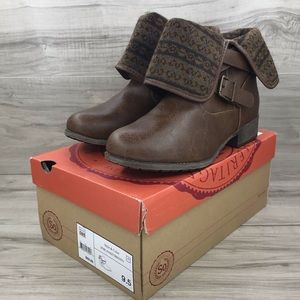 SO blanket brown ankle boots size 9.5 NIB